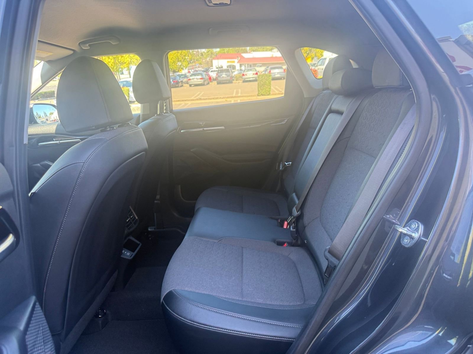 Used 2025 Kia Seltos S FWD image 28