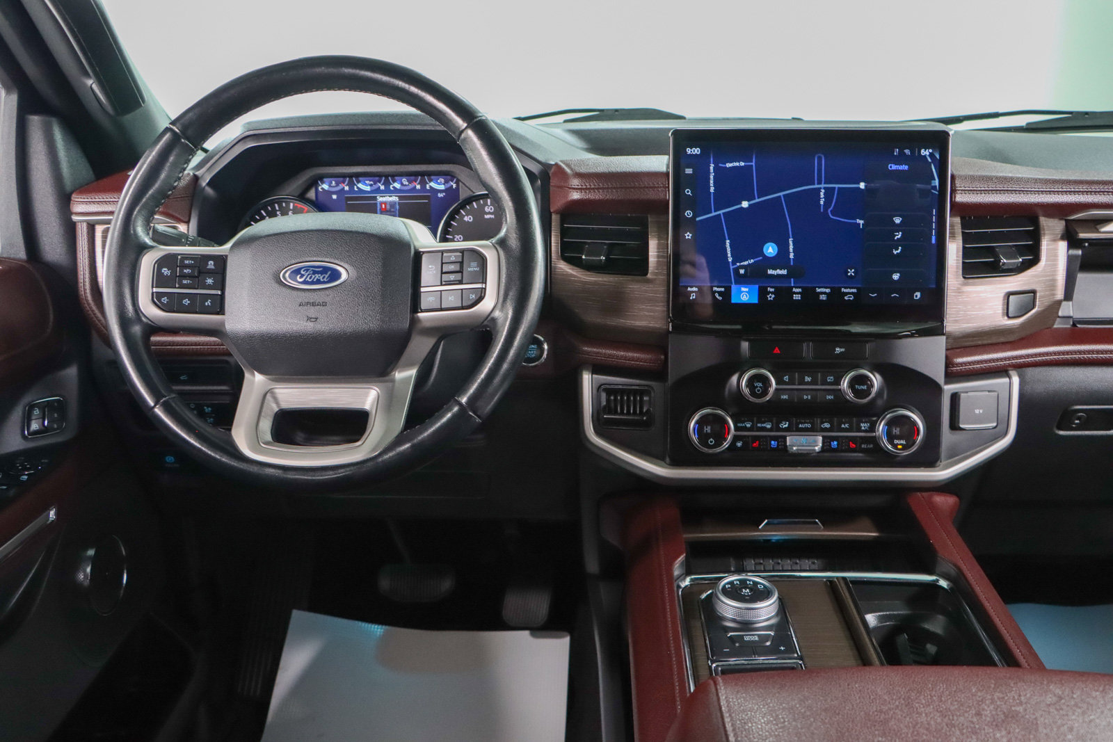 Used 2023 Ford Expedition Limited image 18