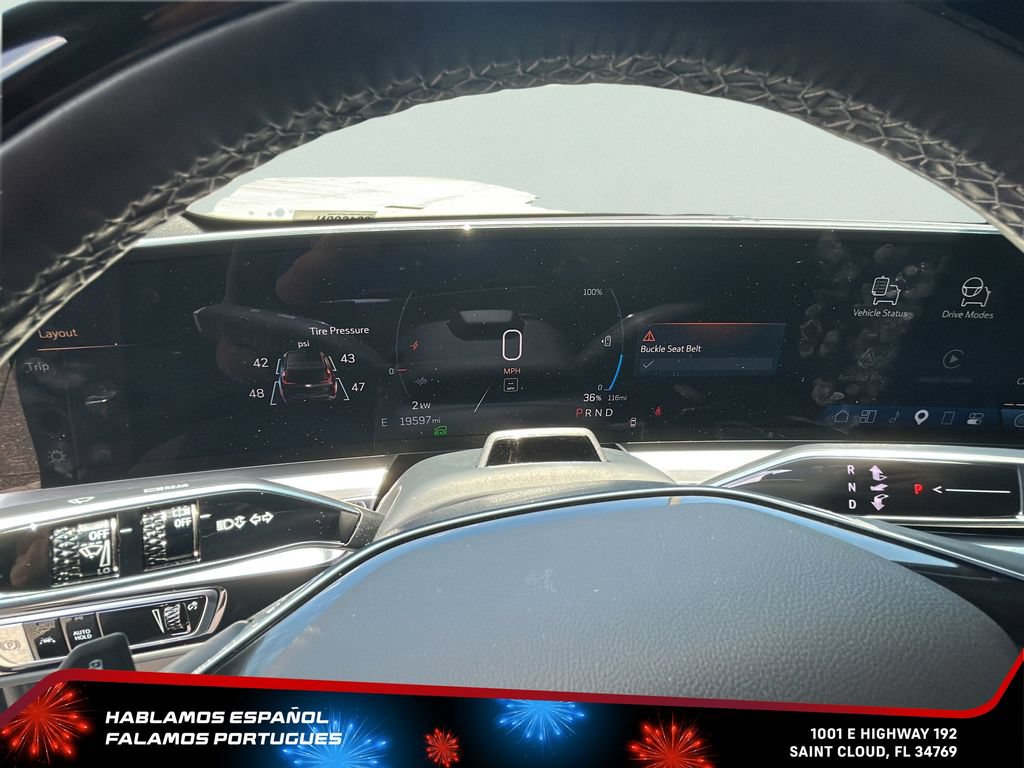 Certified 2025 Cadillac Lyriq Luxury w/ LPO, Floor Liner Package AWD/4WD image 18