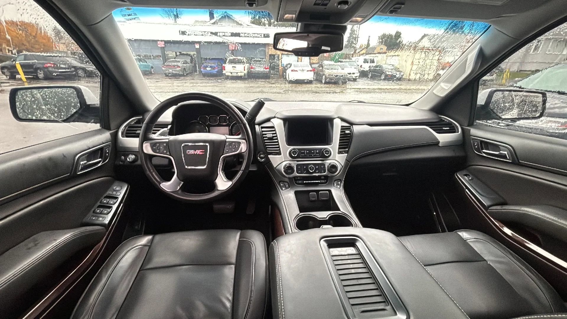 Used 2017 GMC Yukon SLT w/ Open Road Package image 19