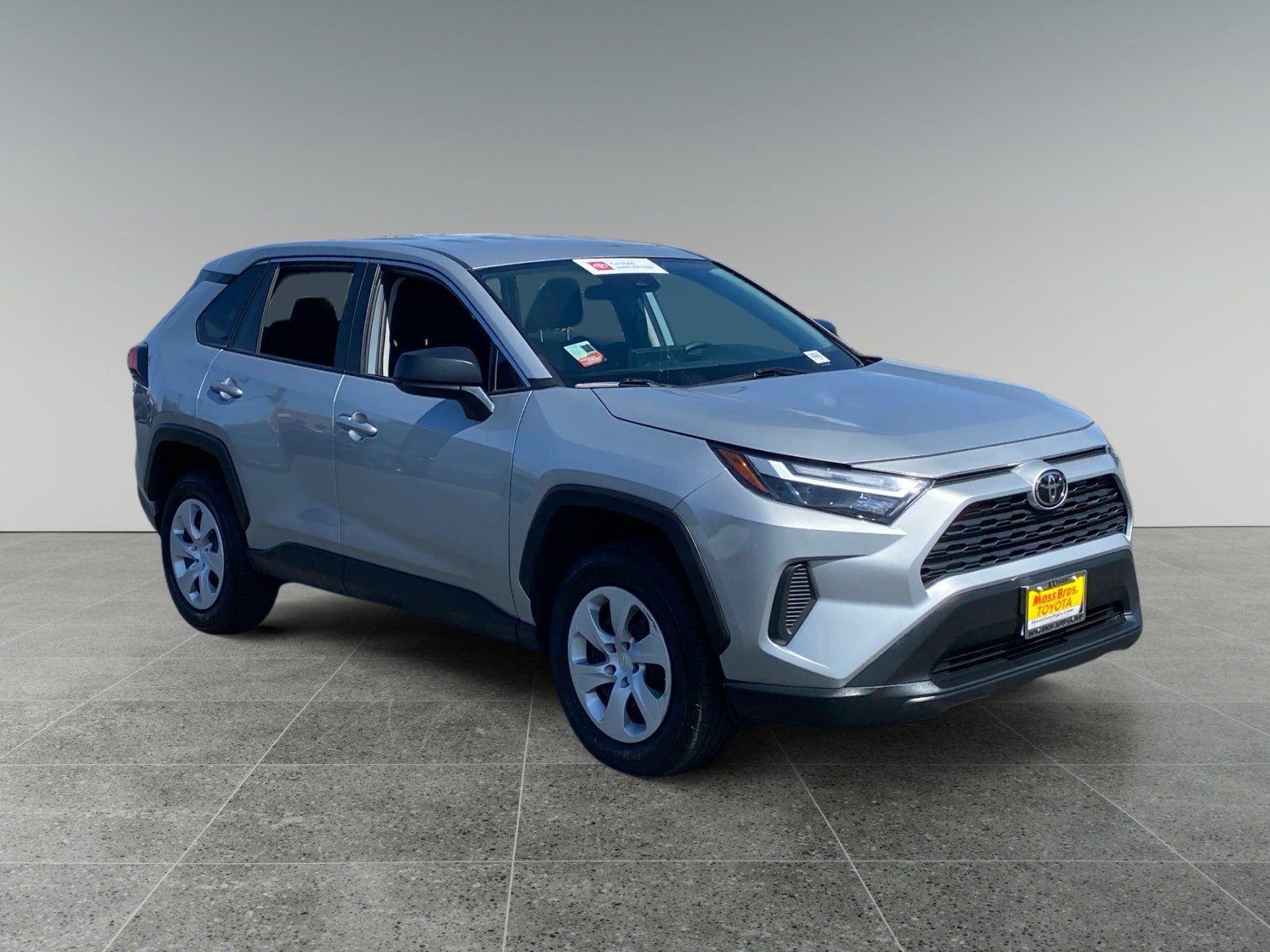 Used 2025 Toyota RAV4 LE AWD/4WD image 7