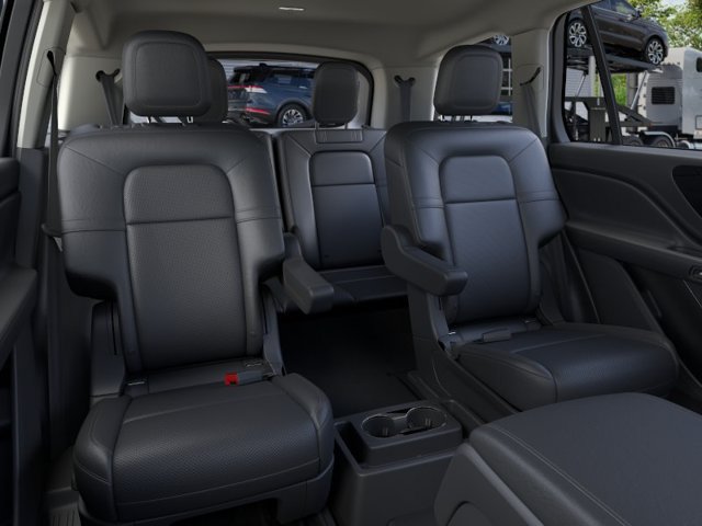 New 2026 Lincoln Aviator AWD w/ Jet Appearance Package image 13