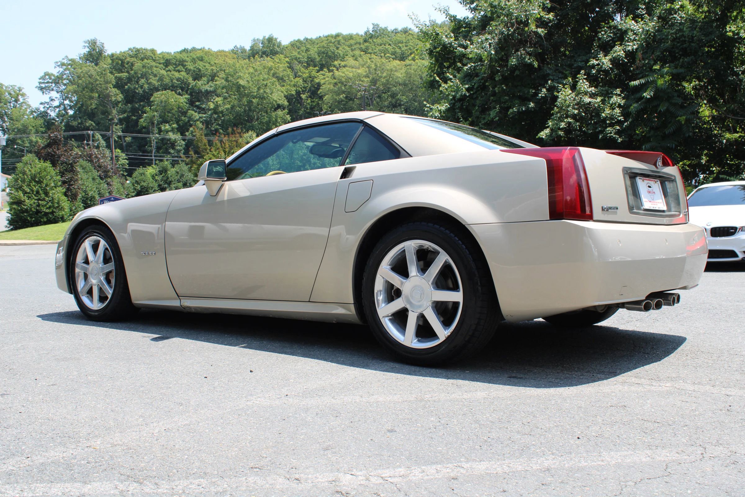 Used 2006 Cadillac XLR image 8
