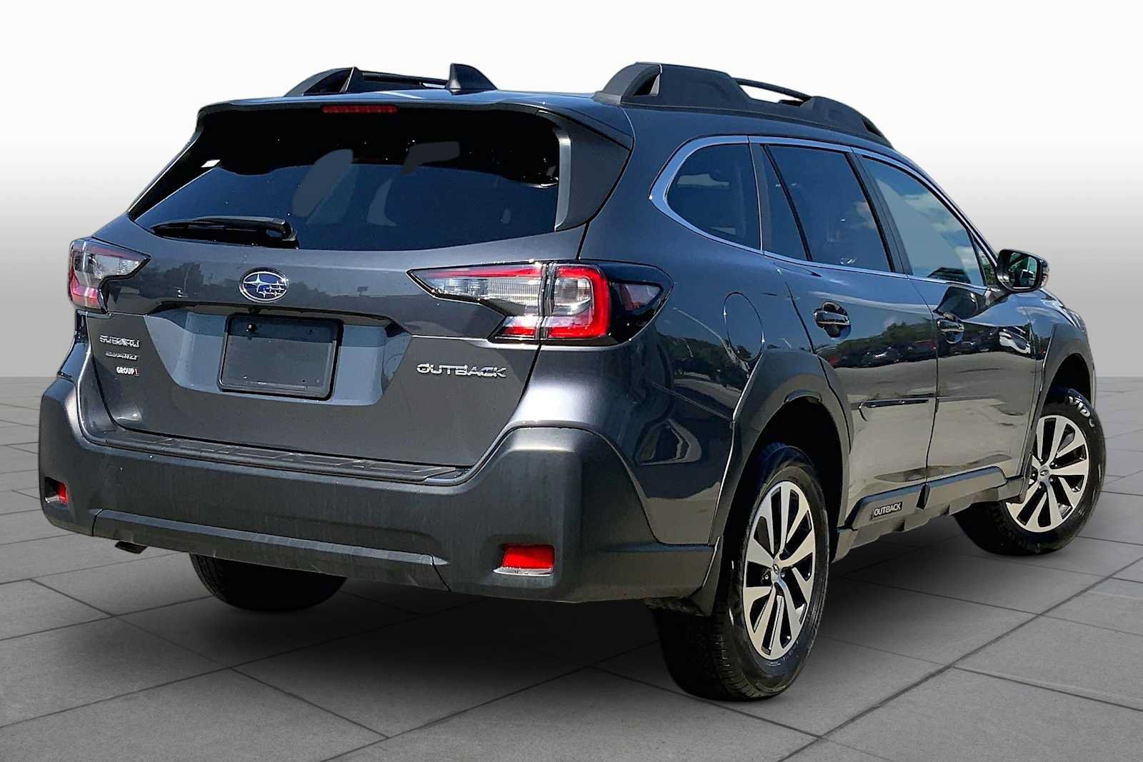 Certified 2025 Subaru Outback Premium AWD/4WD image 13