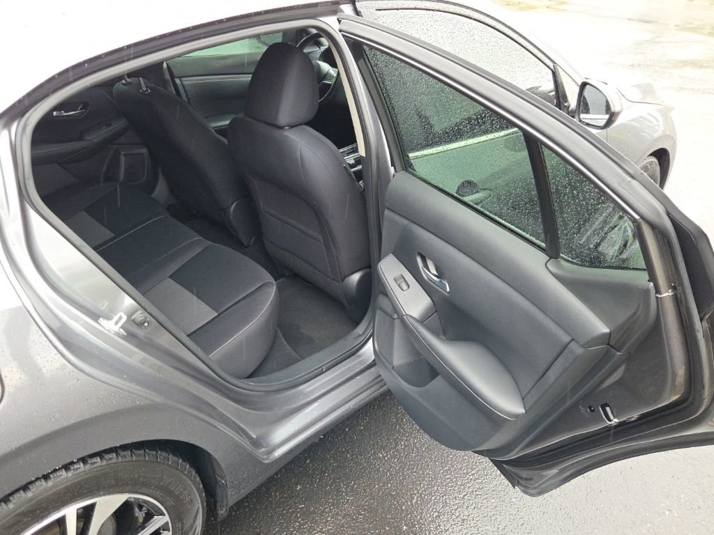 Used 2021 Nissan Sentra SV image 17