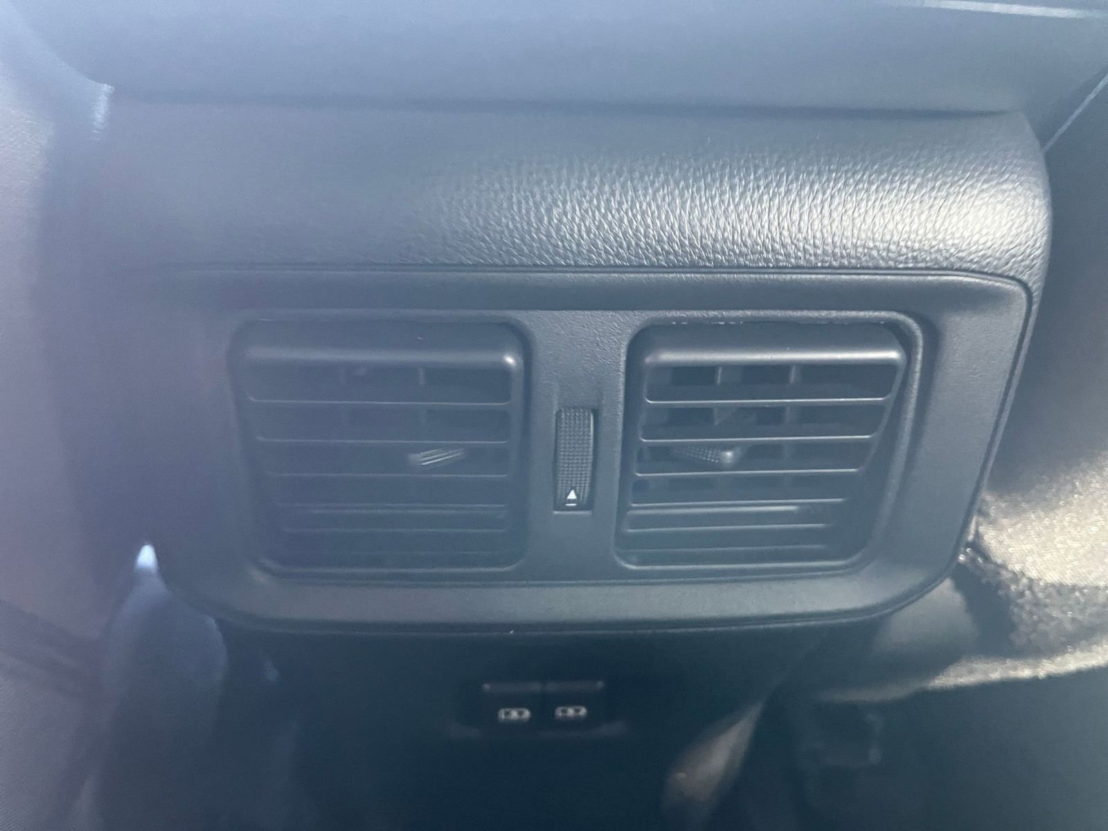 Used 2025 Toyota RAV4 XLE image 23