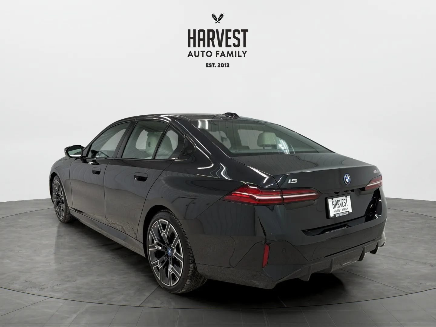 Used 2024 BMW i5 M60 w/ Premium Package AWD/4WD image 4