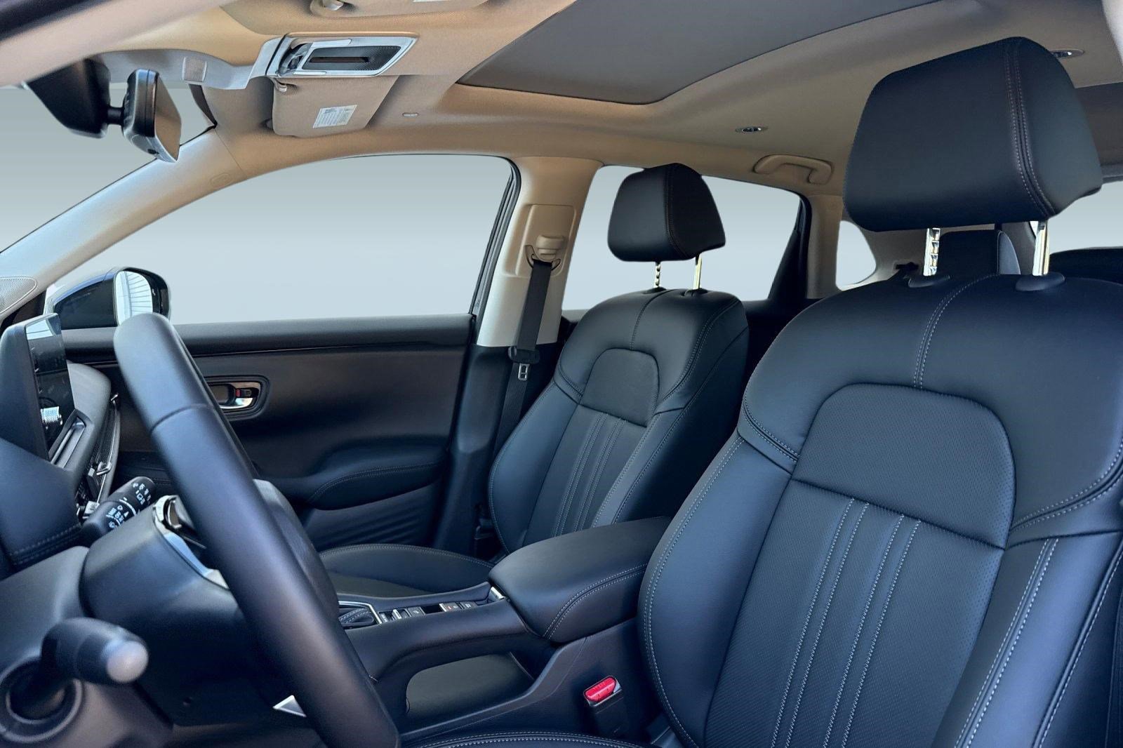 Certified 2026 Honda HR-V EX-L image 5