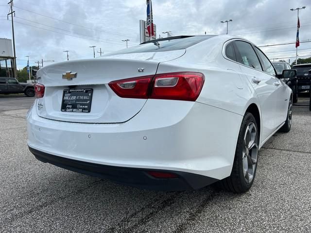 Used 2024 Chevrolet Malibu LT image 3