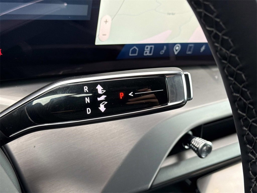 New 2026 Cadillac Vistiq Sport image 16