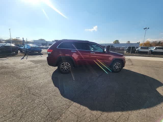 Used 2018 Jeep Grand Cherokee Limited AWD/4WD image 13