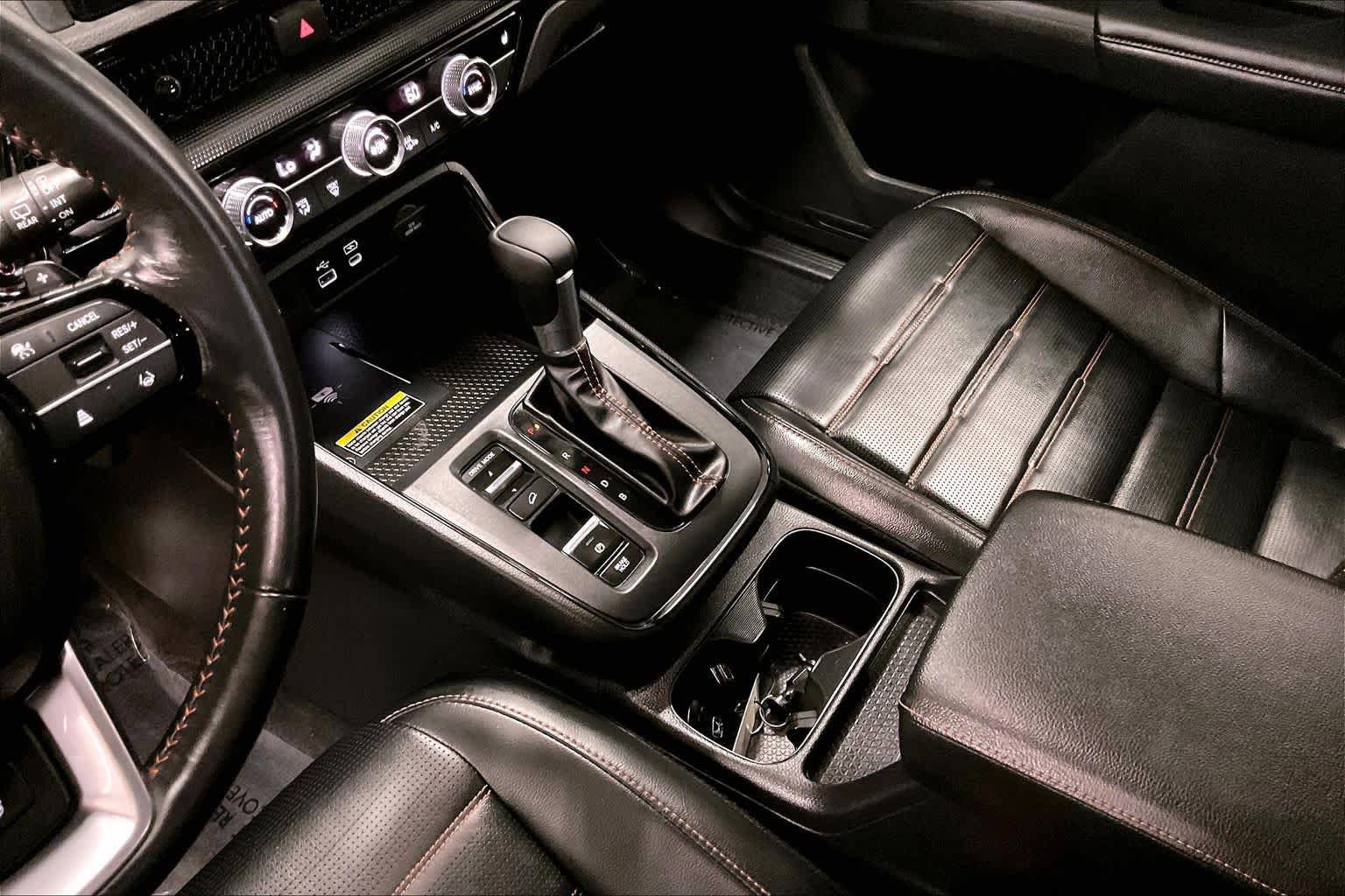 Used 2023 Honda CR-V Sport Touring image 17