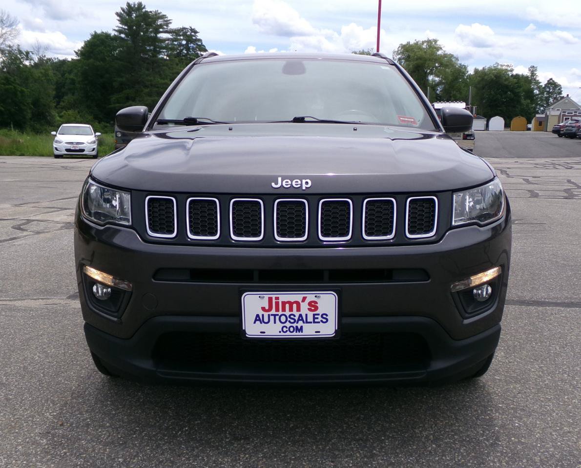 Used 2020 Jeep Compass Latitude w/ Cold Weather Group AWD/4WD image 9