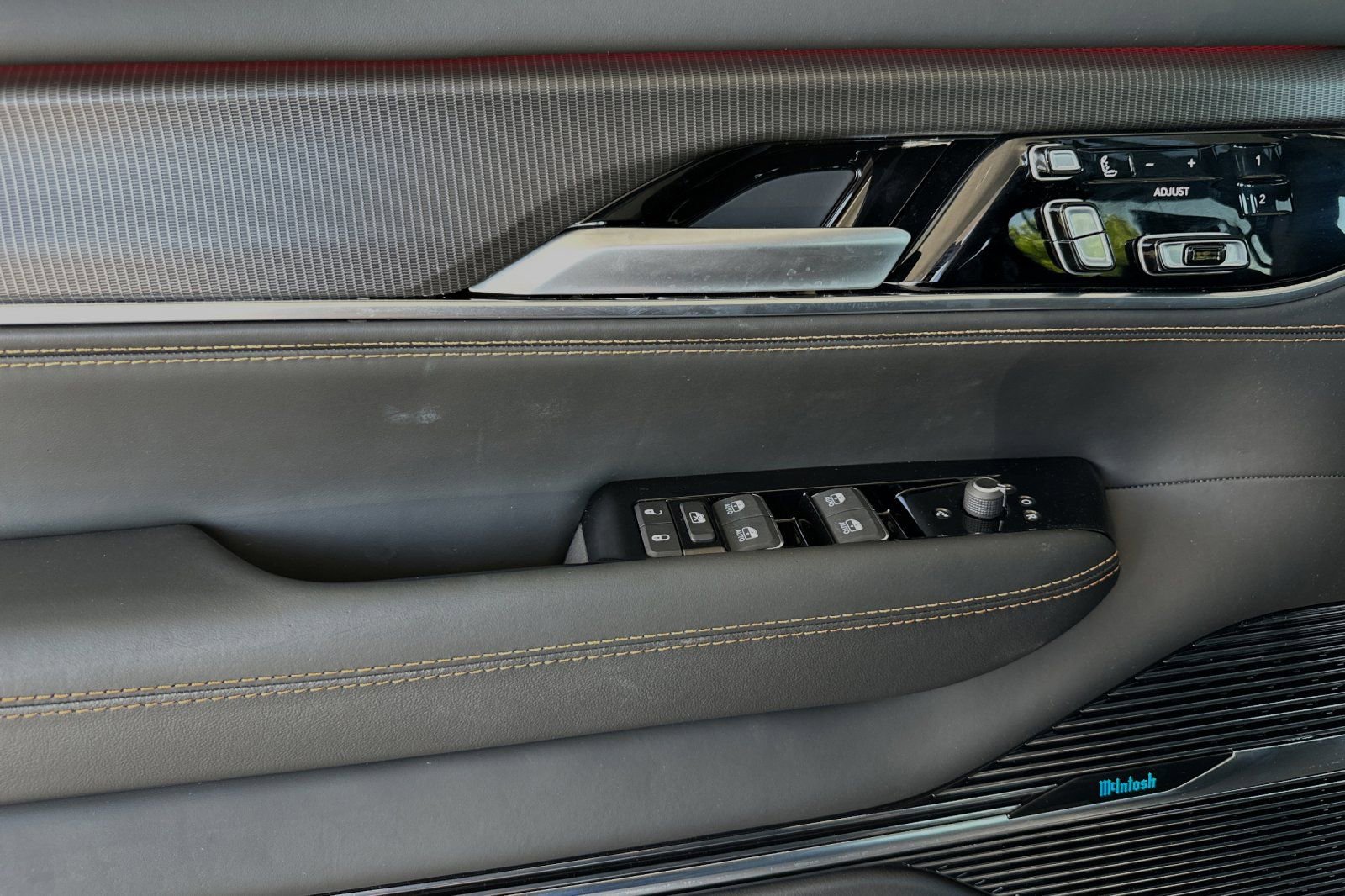 New 2024 Jeep Grand Wagoneer Series III w/ Quick Order Packagew 28T image 12