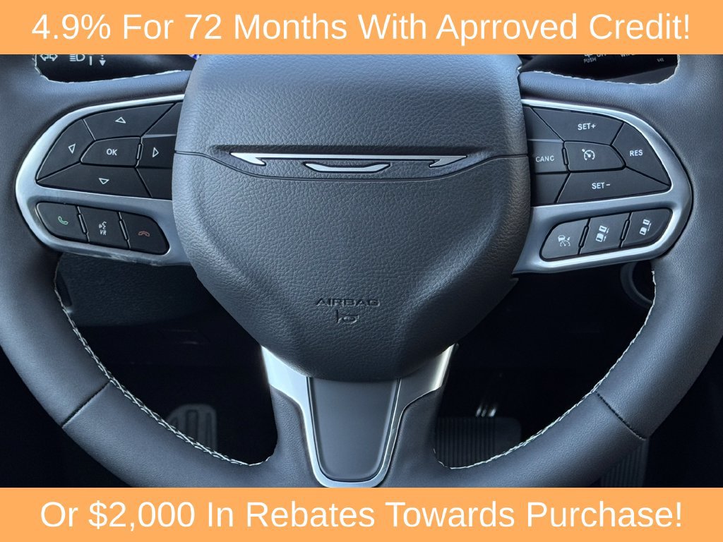 New 2027 Chrysler Pacifica Limited FWD image 19