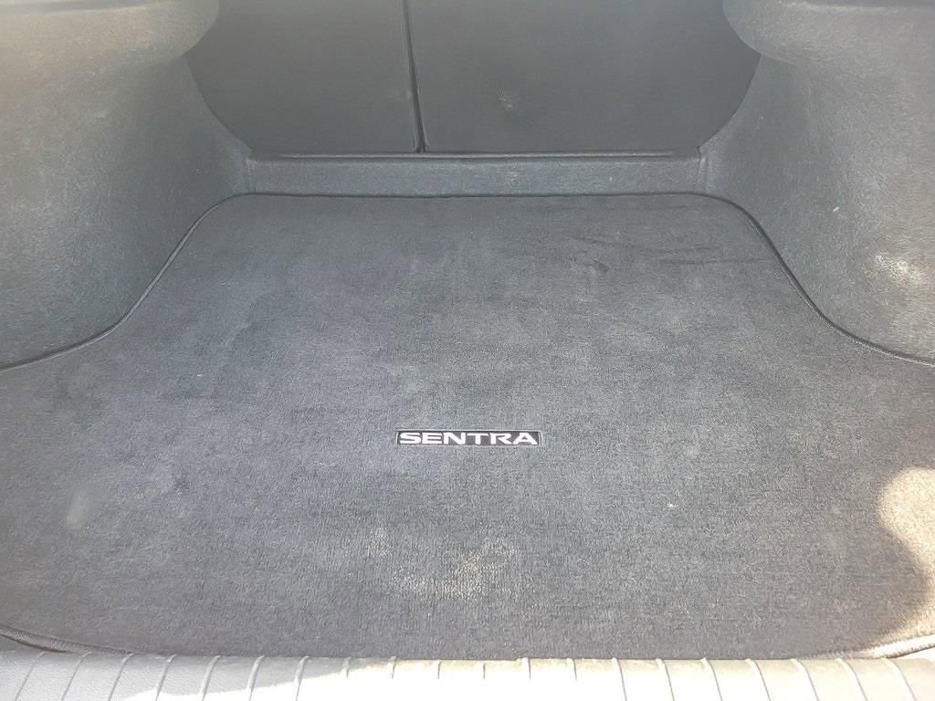 Used 2025 Nissan Sentra SV image 13