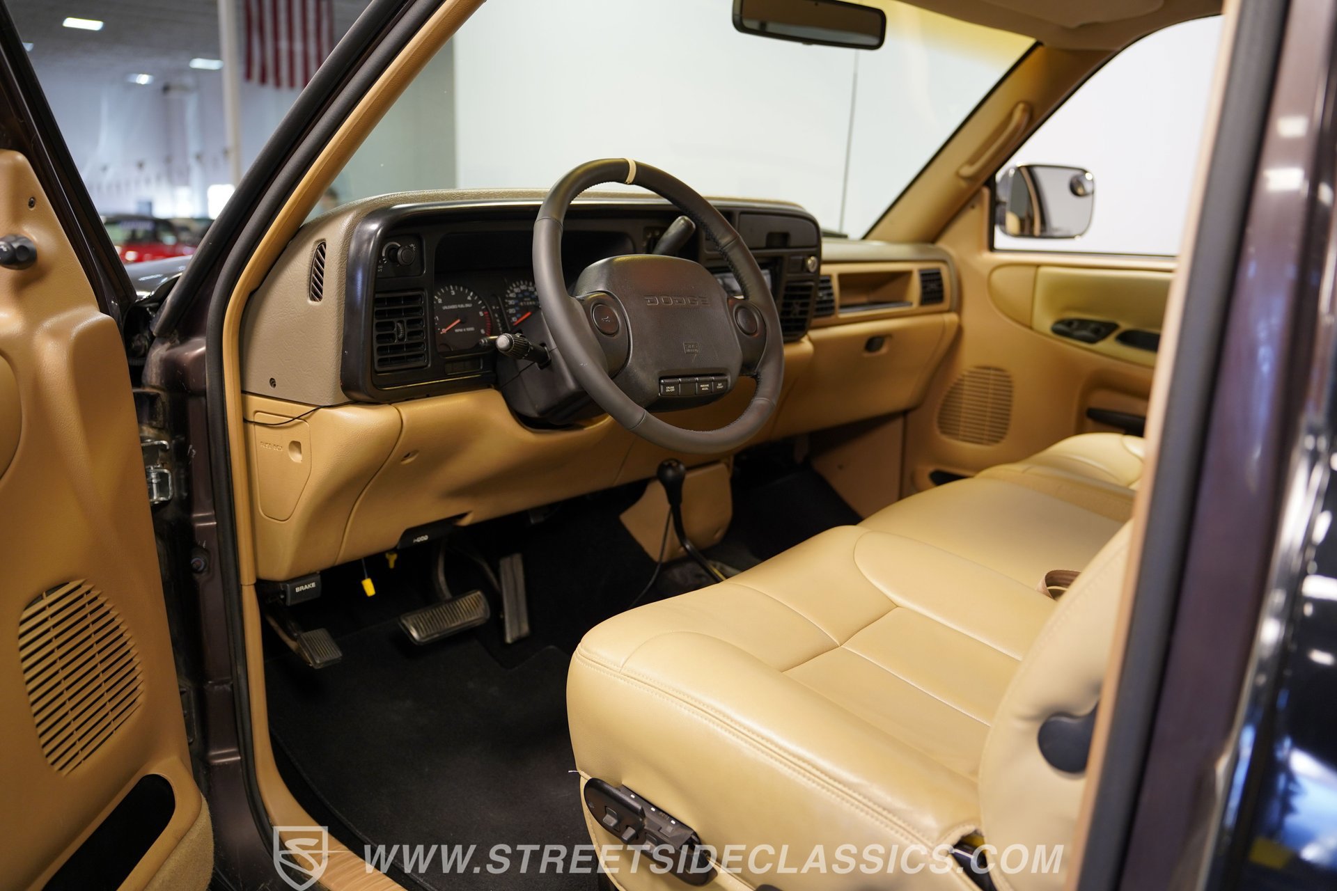 Used 1997 Dodge Ram 1500 Truck 4x4 Regular Cab image 4