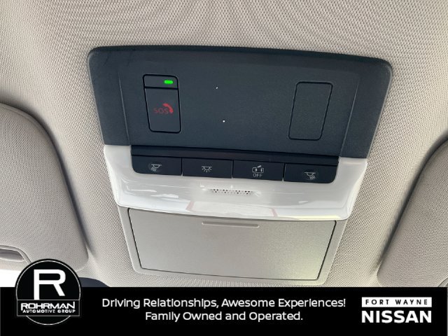 Used 2024 Nissan Pathfinder SL AWD/4WD image 19