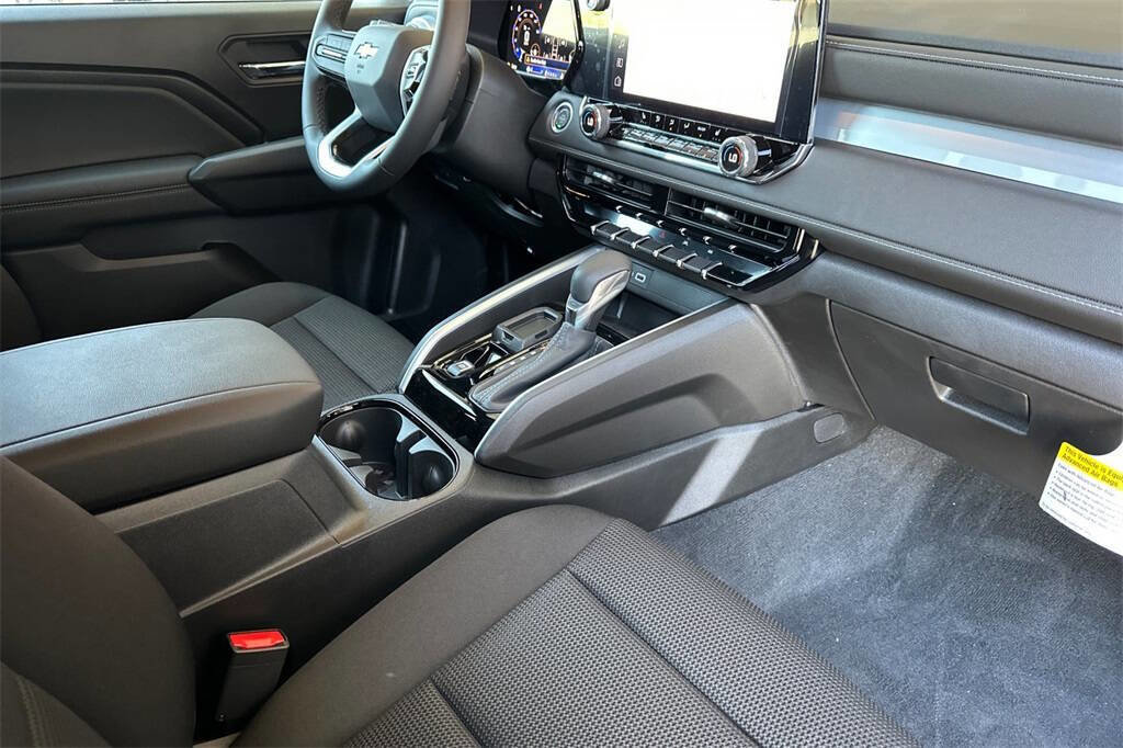 New 2025 Chevrolet Colorado LT w/ Advanced Trailering Package image 16