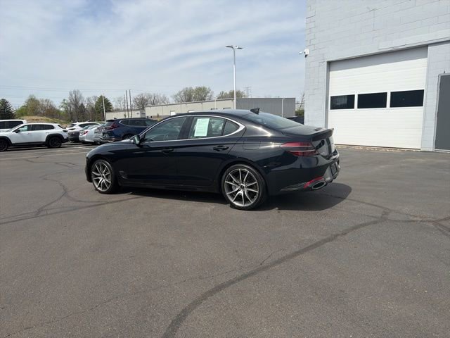Used 2025 Genesis G70 2.5T image 12
