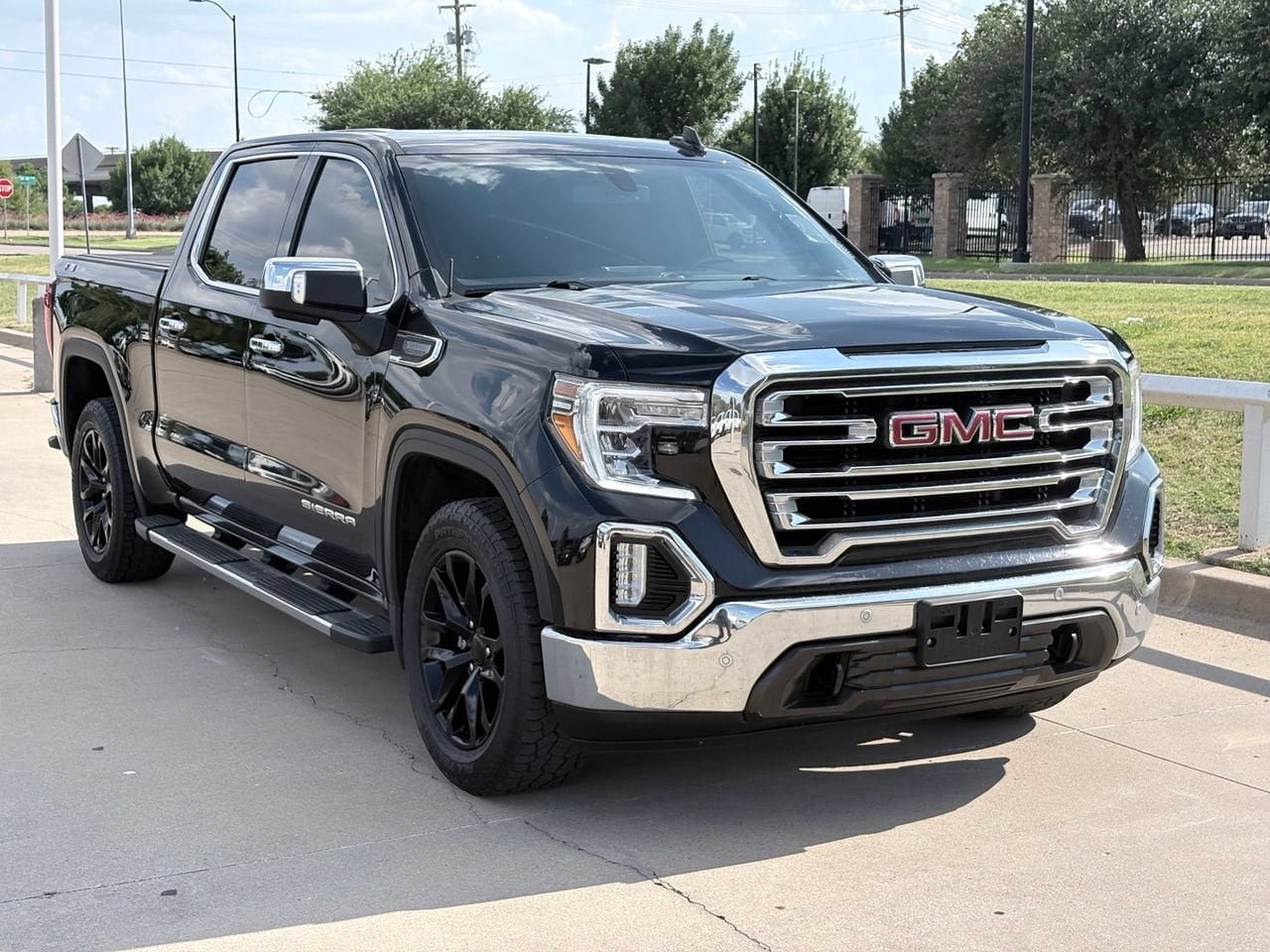Used 2021 GMC Sierra 1500 SLT AWD/4WD video 1
