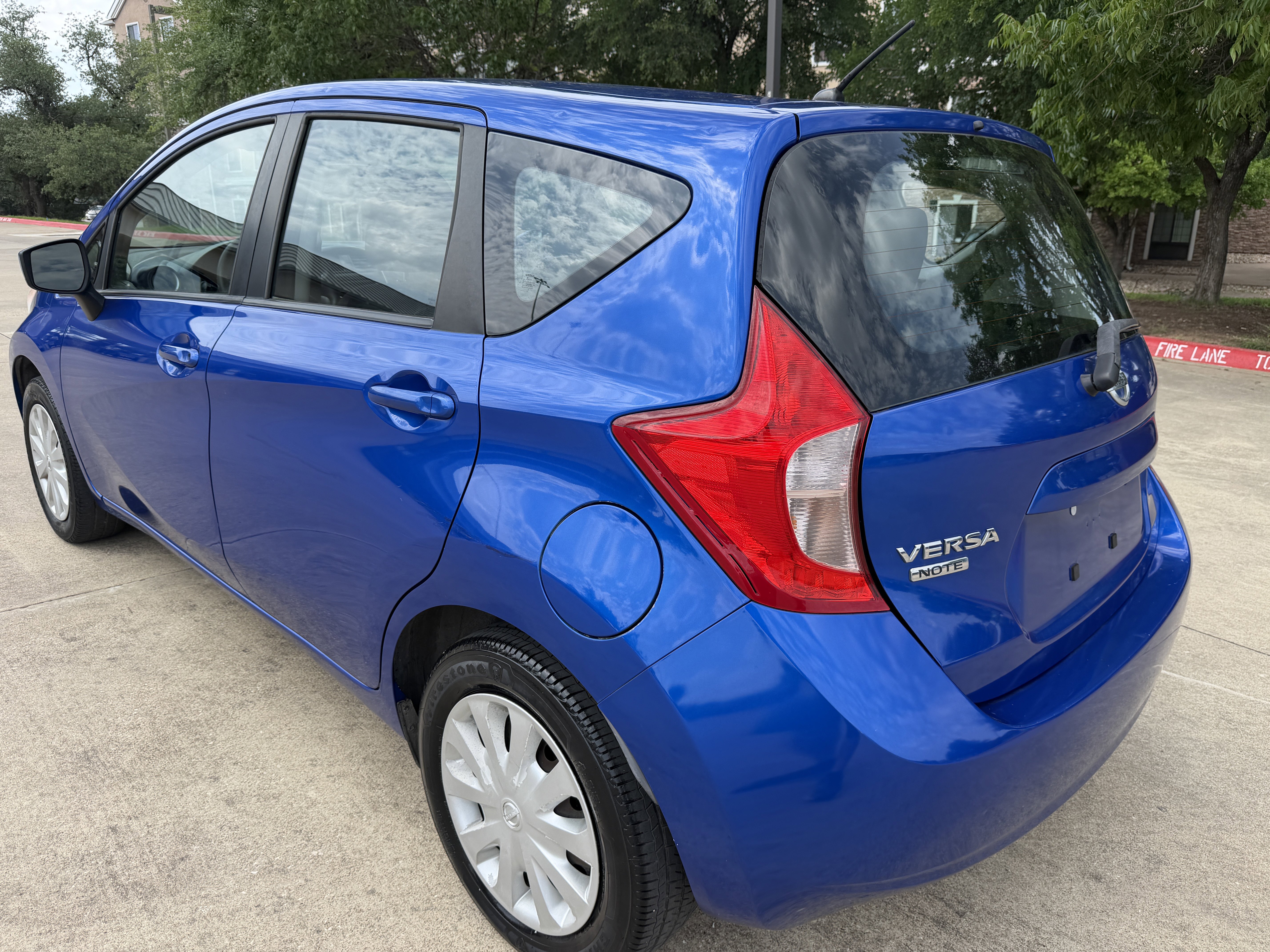Used 2015 Nissan Versa Note S FWD image 5