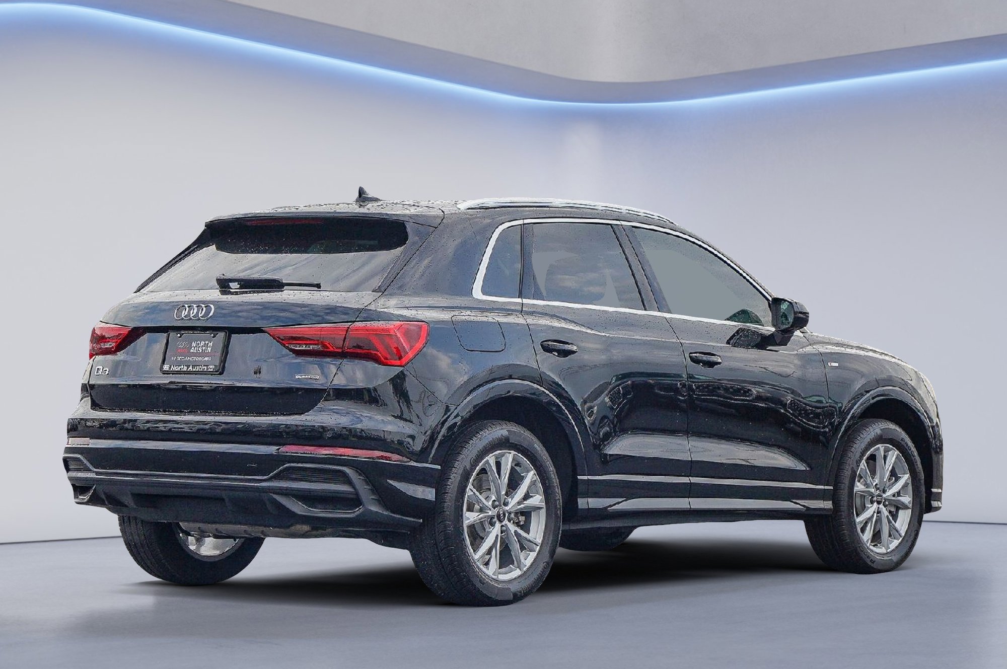 Certified 2025 Audi Q3 2.0T Premium Plus w/ Premium Plus Package image 4