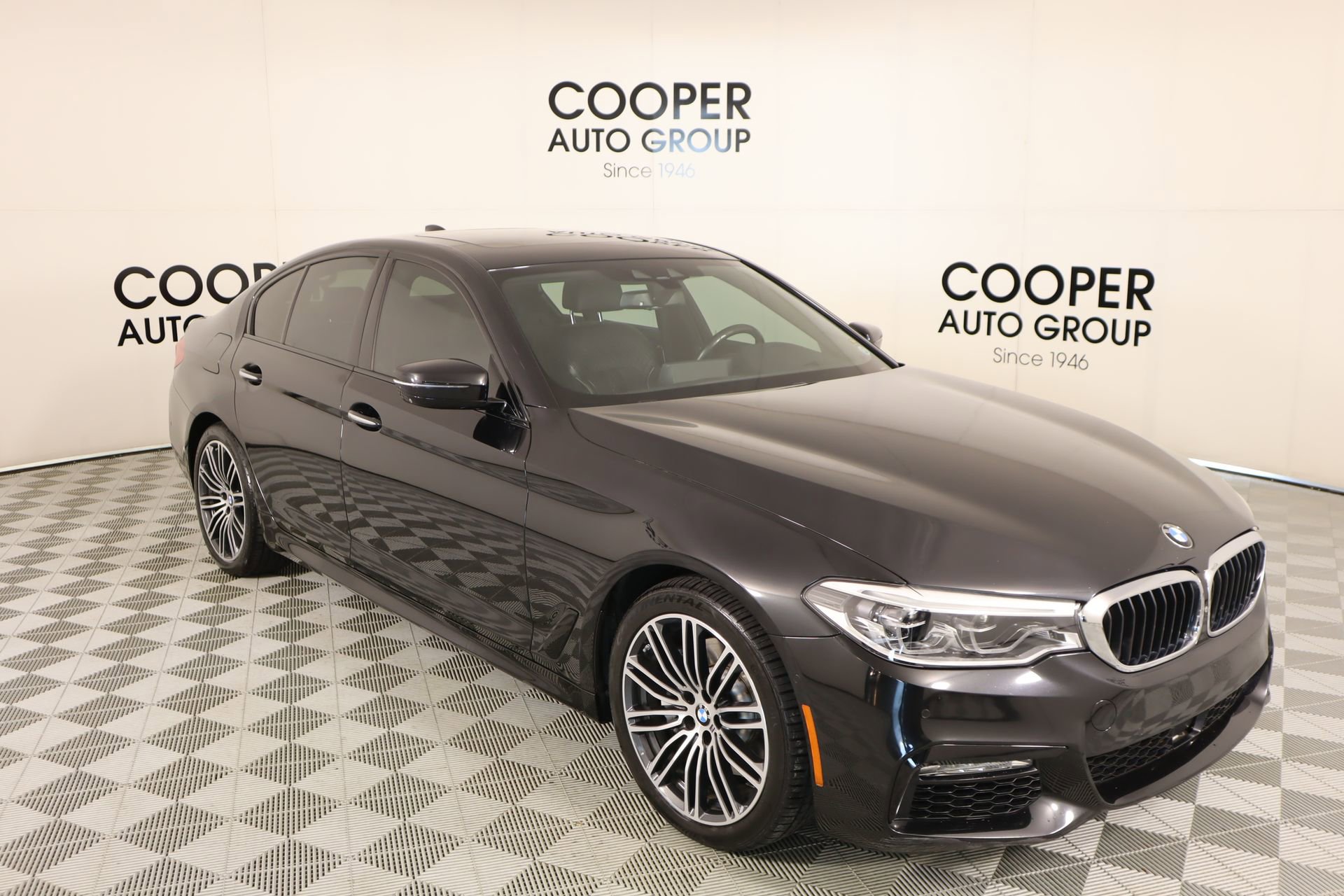 Used 2017 BMW 540i xDrive video 1