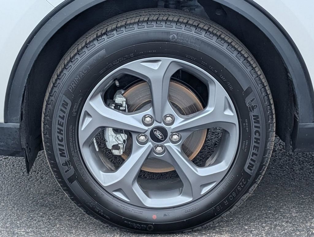 New 2026 Ford Escape ST-Line w/ Cold Weather Package image 15