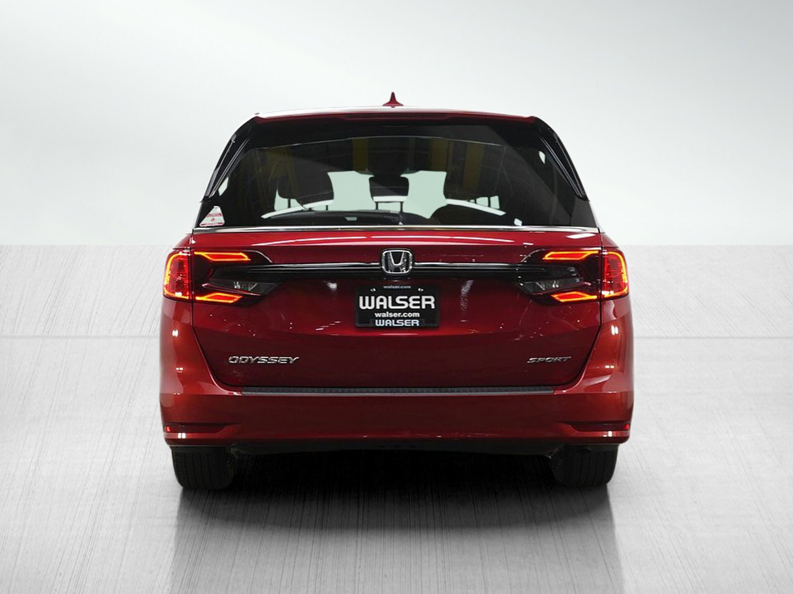 Used 2024 Honda Odyssey Sport image 4