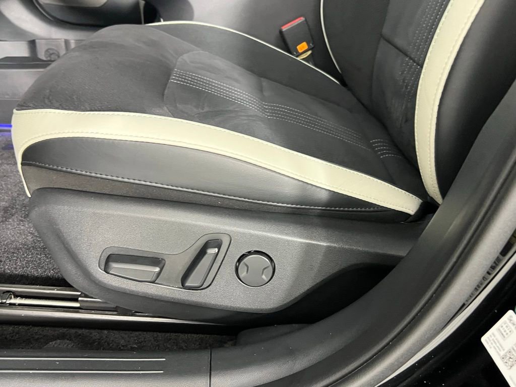Used 2023 Kia EV6 GT-Line w/ GT-Line Suede Seat Package image 25