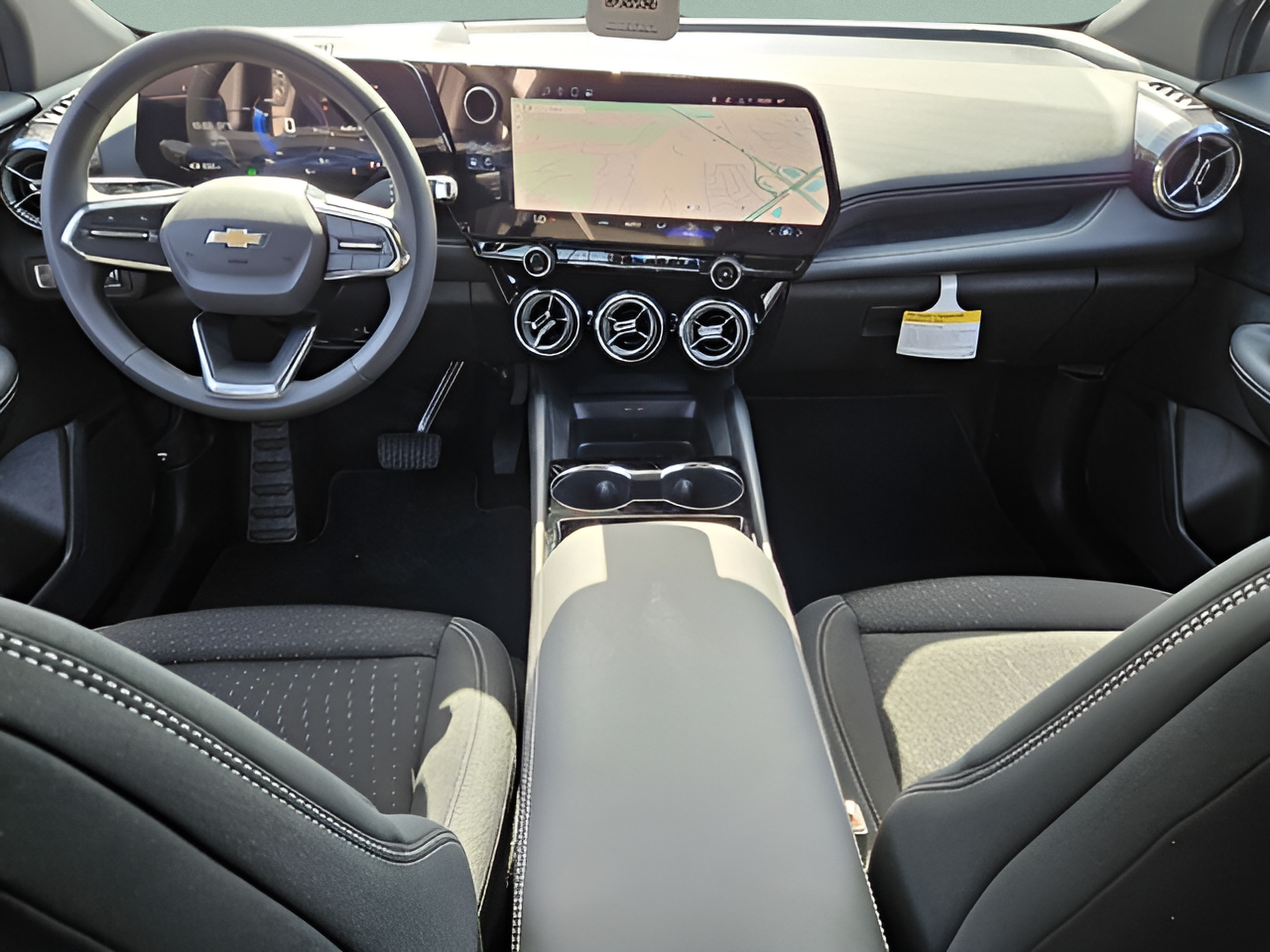 New 2025 Chevrolet Blazer EV LT AWD/4WD image 13