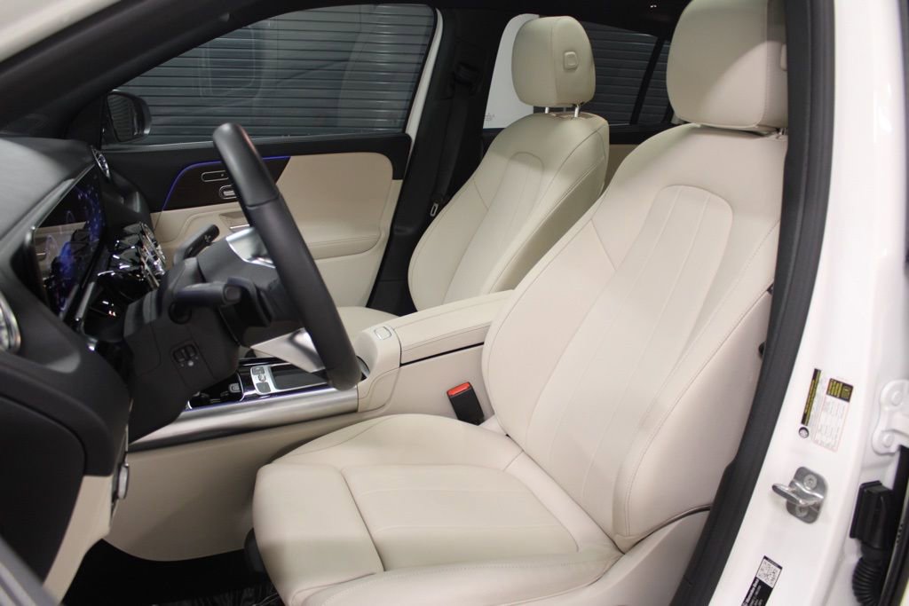 Certified 2026 Mercedes-Benz GLA 250 4MATIC image 5