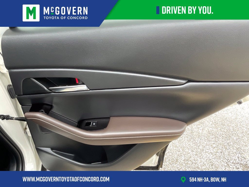 Used 2021 MAZDA CX-30 AWD 2.5 S w/ Premium Package image 23