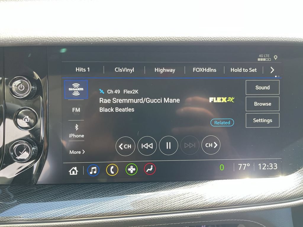 Used 2023 Buick Envision Essence AWD/4WD image 16