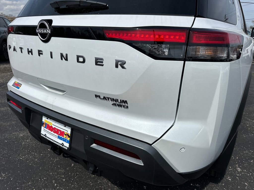 New 2026 Nissan Pathfinder Platinum AWD/4WD image 38