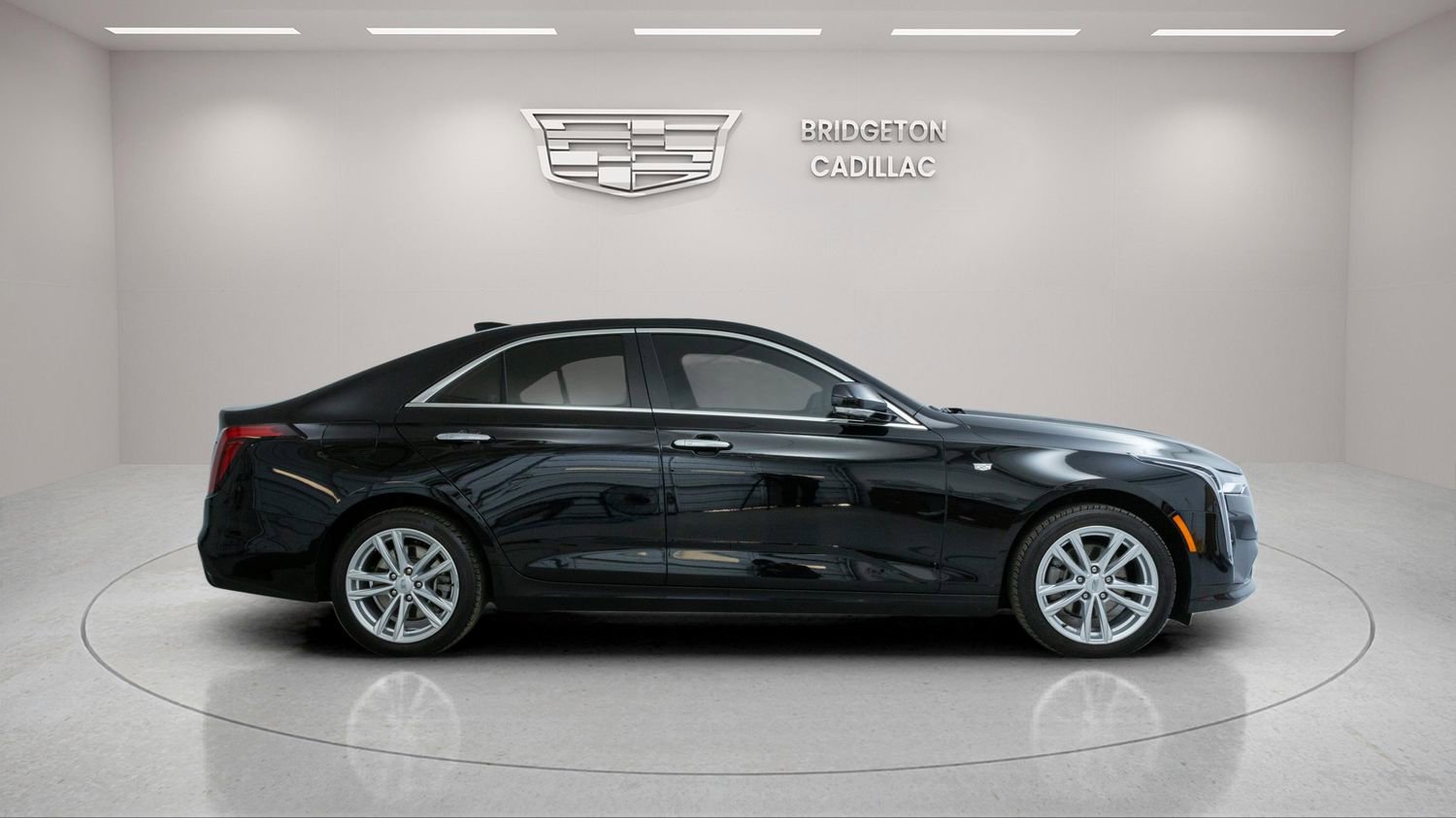 Used 2023 Cadillac CT4 Luxury w/ Sun And Sound Package image 8