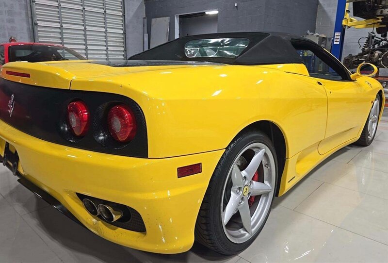 Used 2001 Ferrari 360 Spider RWD image 3