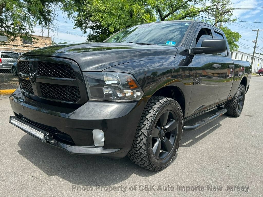 Used 2018 RAM 1500 Express w/ Black Ram 1500 Express Group AWD/4WD image 1