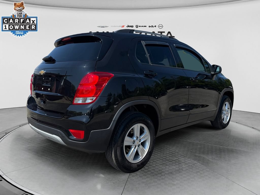 Used 2021 Chevrolet Trax LT w/ Premium Seat Package AWD/4WD image 5