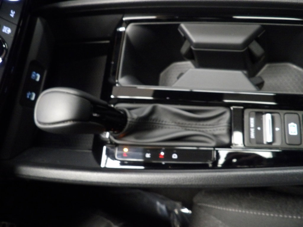 Used 2024 Honda Accord Sport image 31