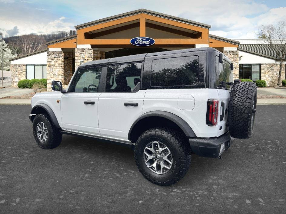 Used 2025 Ford Bronco Badlands AWD/4WD image 6