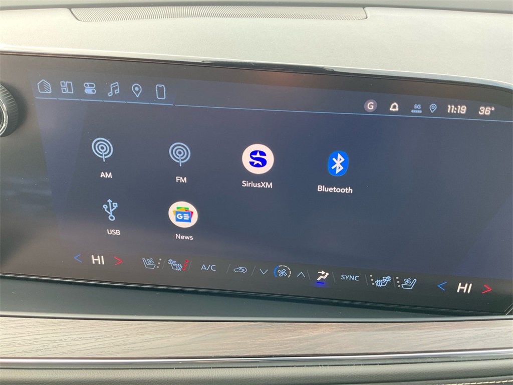 New 2026 Chevrolet Suburban Premier image 19