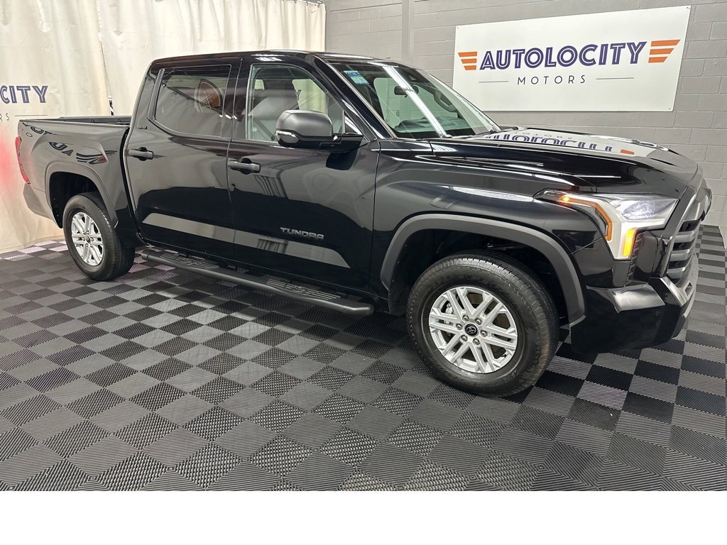 Used 2024 Toyota Tundra SR5 image 3