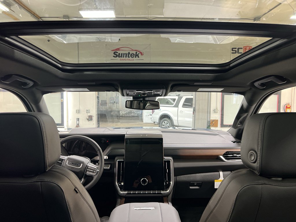 New 2026 GMC Yukon XL Denali w/ Sun & Power Step Package AWD/4WD image 38