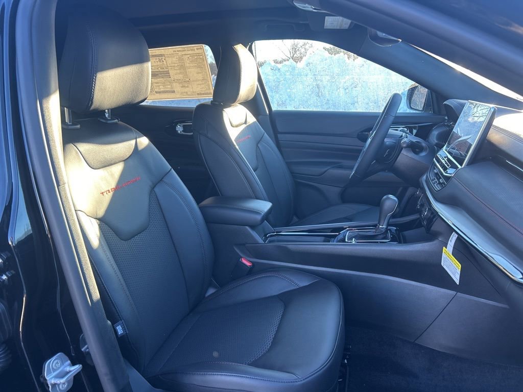 New 2026 Jeep Compass Trailhawk w/ Sun, Sound & Navigation Group image 8