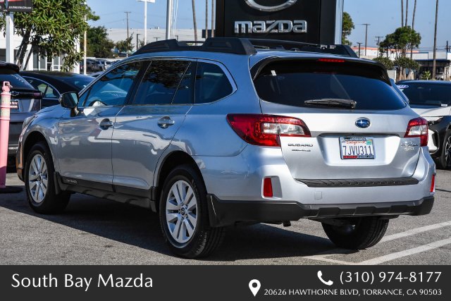 Used 2015 Subaru Outback 2.5i Premium AWD/4WD image 6