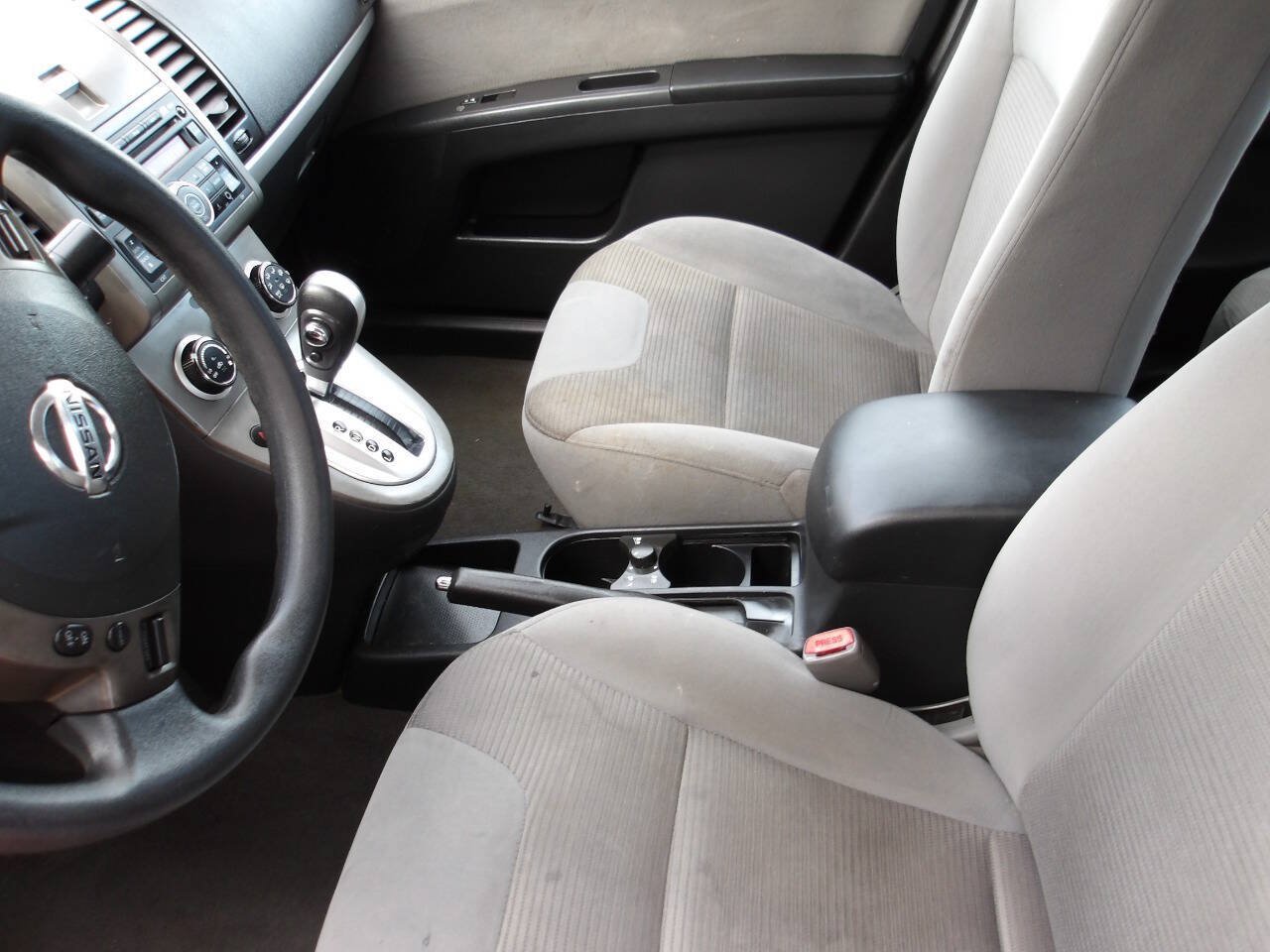Used 2012 Nissan Sentra 2.0 SR FWD image 16