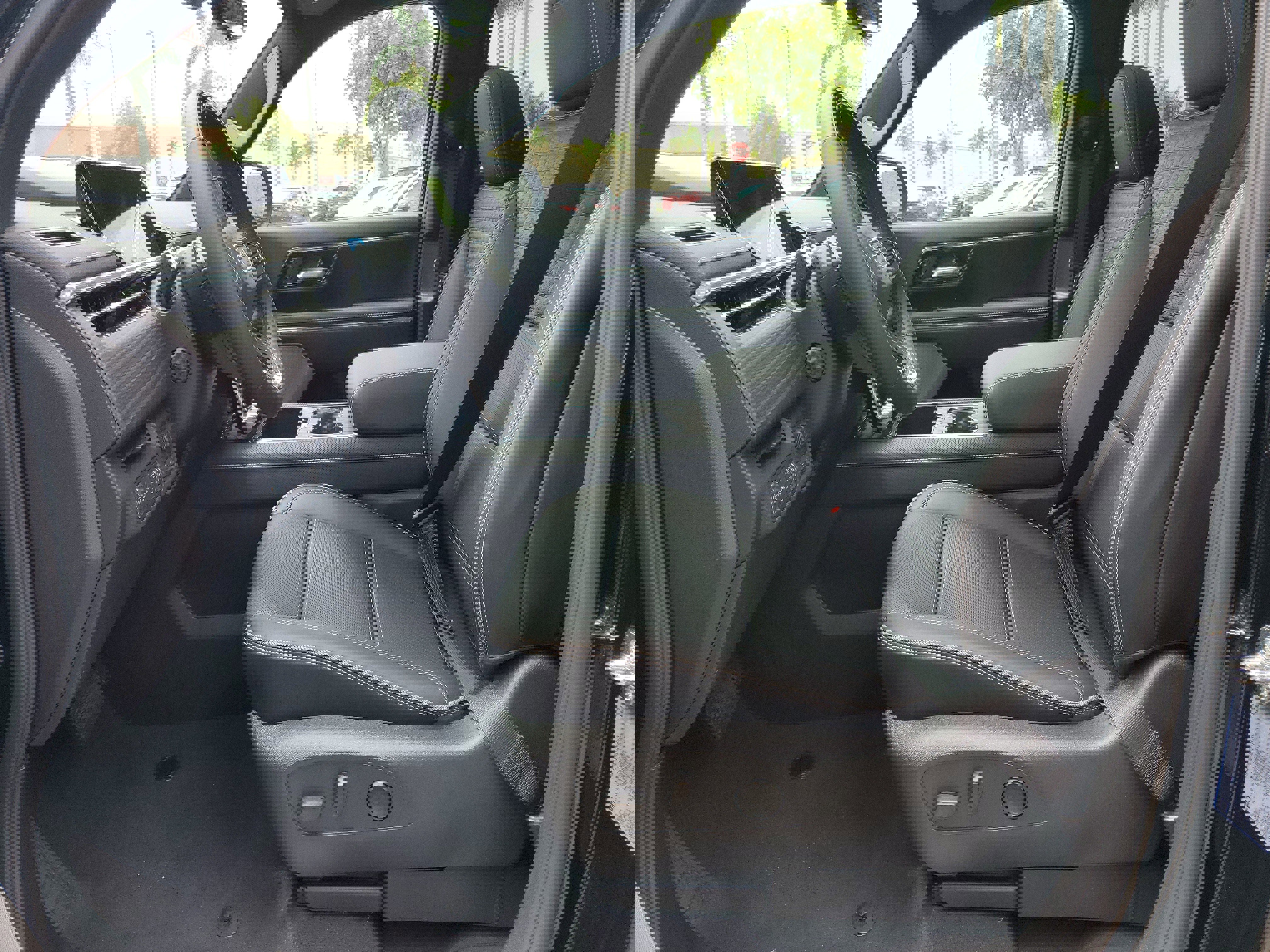 New 2025 GMC Sierra EV Denali image 9