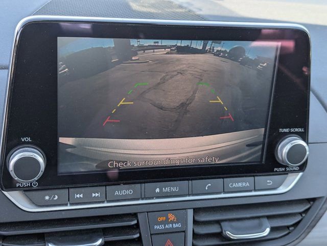 Used 2023 Nissan Altima 2.5 SV FWD image 17